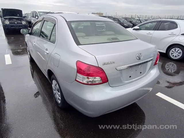 Toyota Belta 2008 photo 3