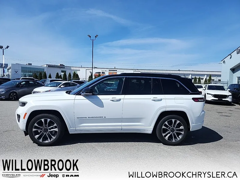 Jeep Grand Cherokee 2024 photo 2