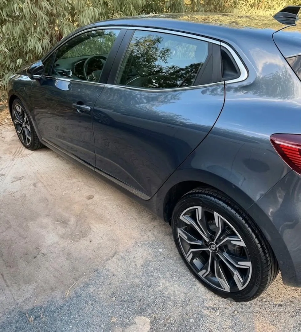 Renault Clio 2022 photo 3