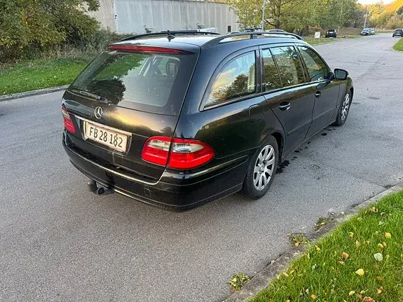 Mercedes-Benz E 220 2008 photo 3
