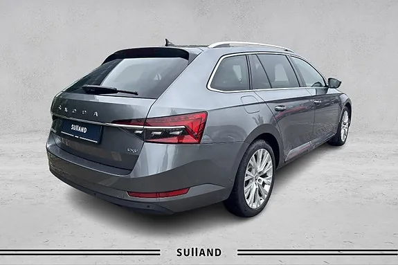 Skoda Superb 2023 photo 5
