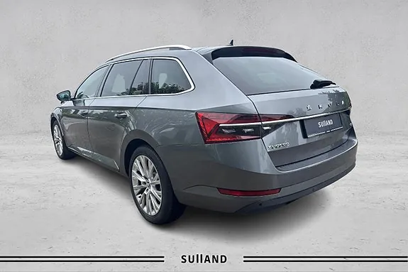 Skoda Superb 2023 photo 3