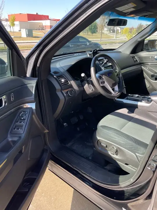 Ford Explorer 2015 photo 3