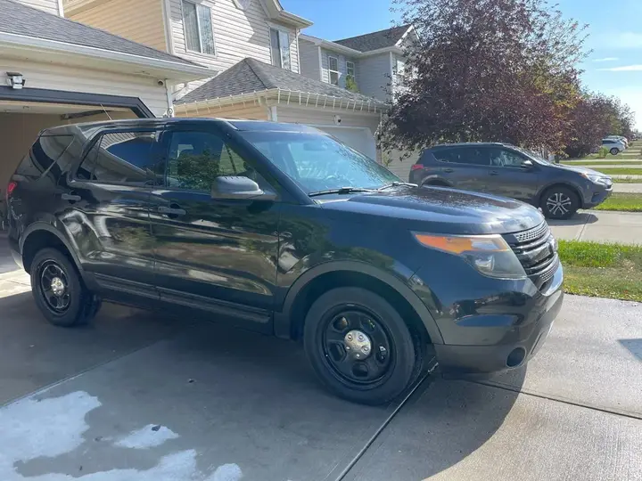 Ford Explorer 2015 photo 2