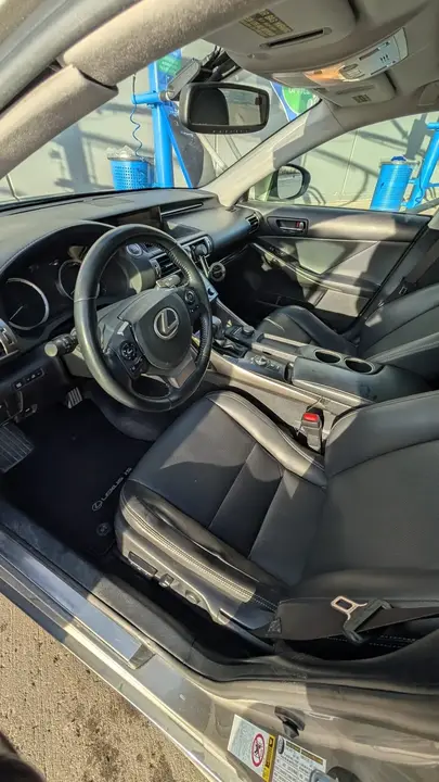 Lexus Is250 2014 photo 4