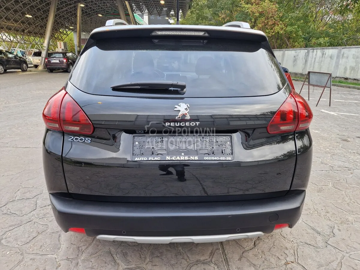 Peugeot 2008 2017 photo 5