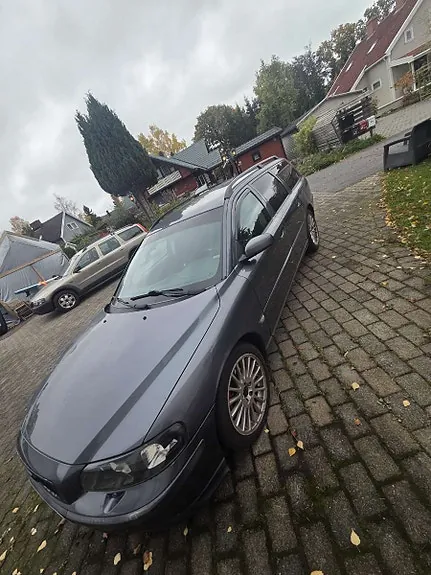 Volvo V70 2004 photo 2