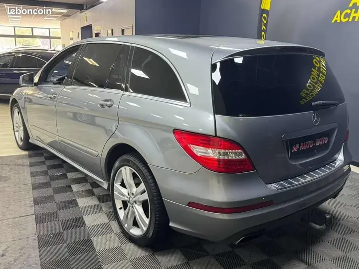 Mercedes-Benz R-Class 2010 photo 4