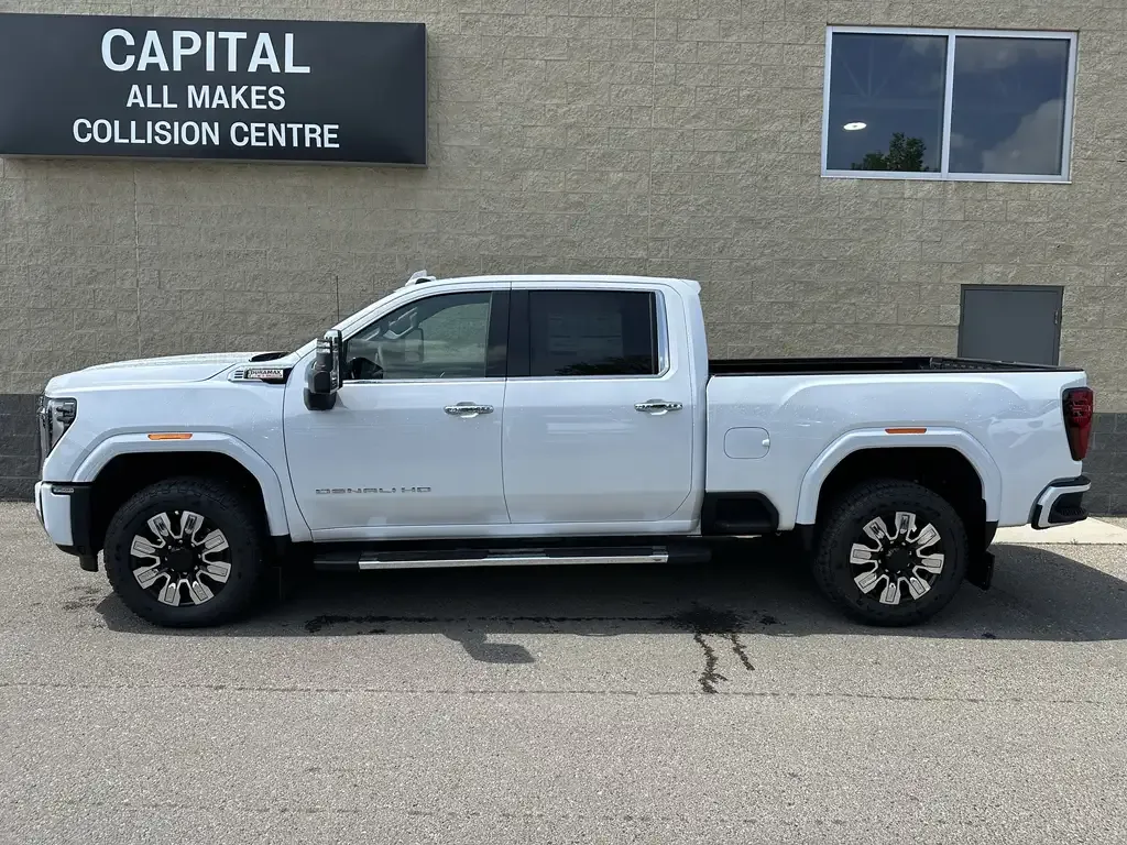 GMC Sierra 3500Hd 2026 photo 3