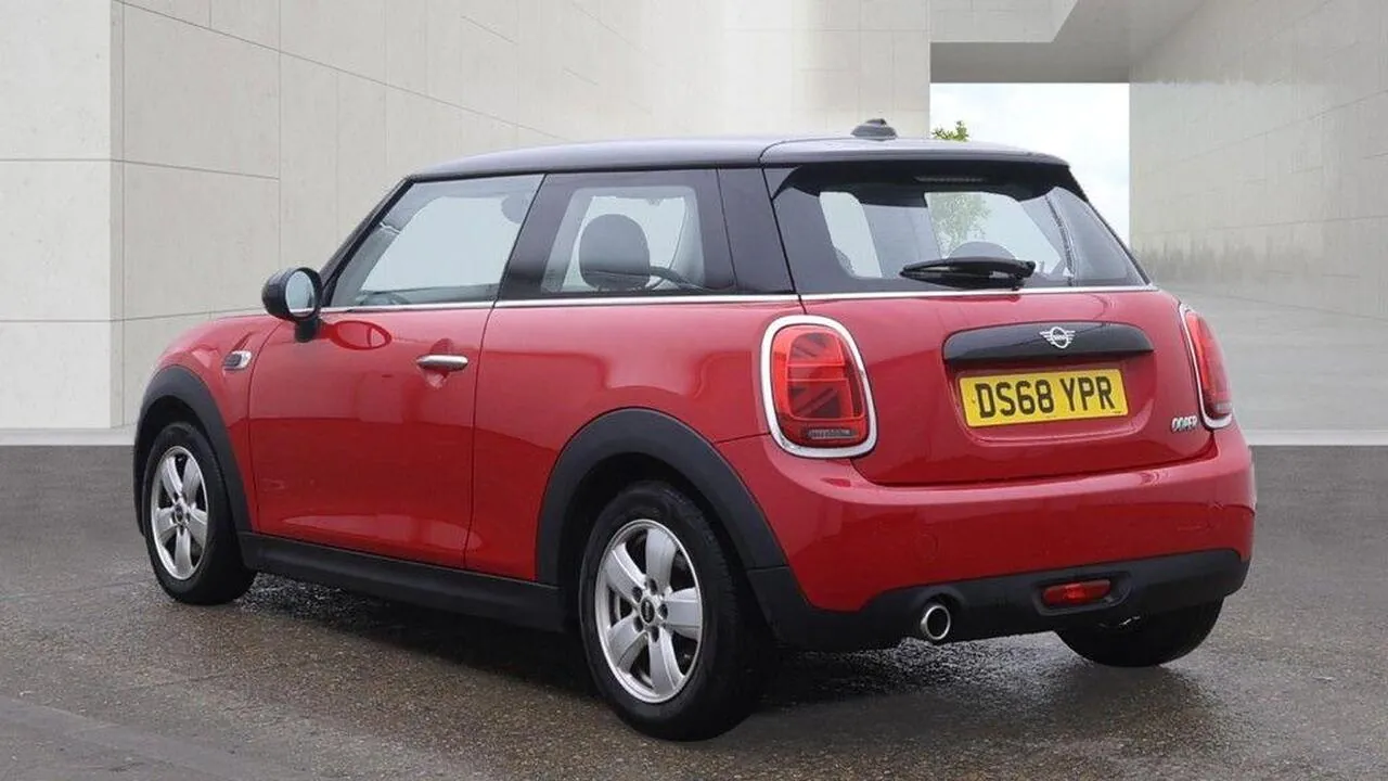 Mini Hatch 2018 photo 4