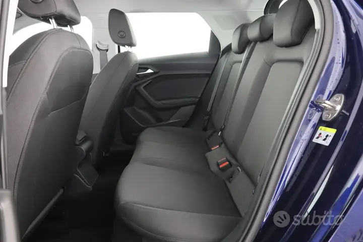 Audi A1 2023 photo 2