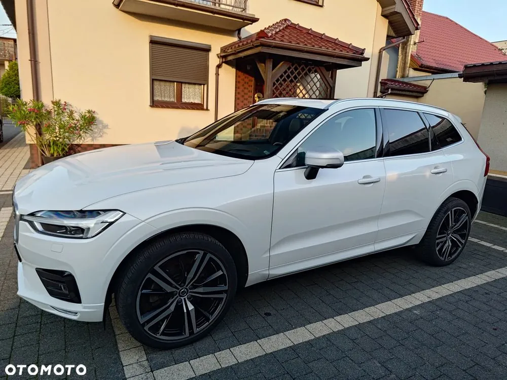Volvo Xc 60 2018 photo 2