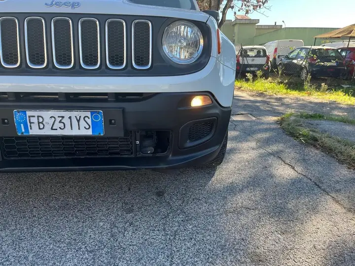 Jeep Renegade 2015 photo 3