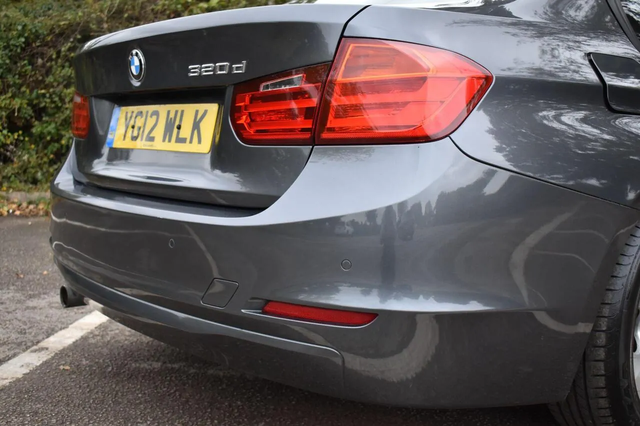 BMW 3 Series 2012 photo 4