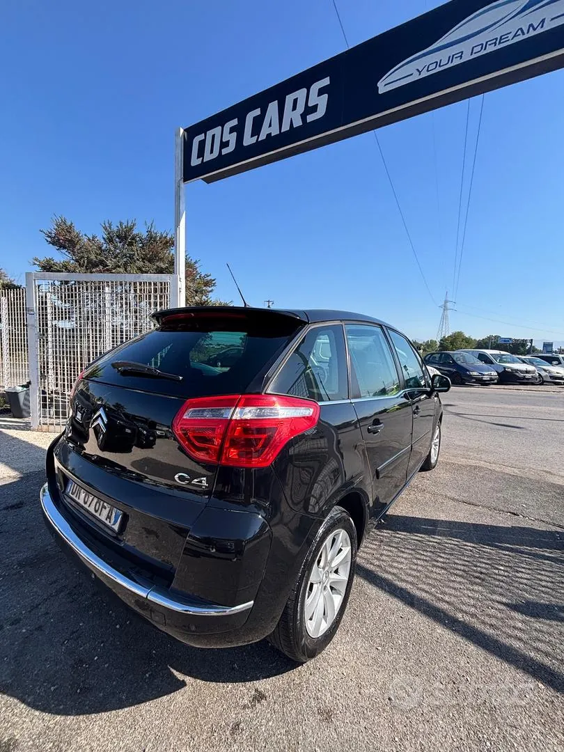 Citroen C4 Picasso 2010 photo 5