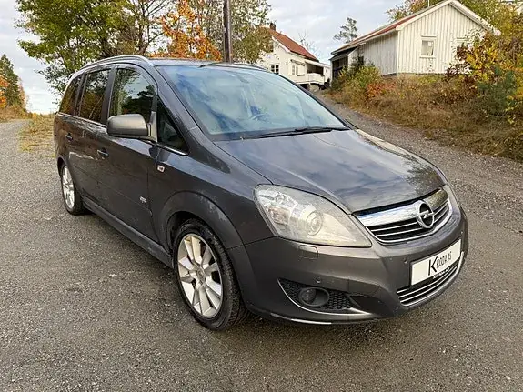 Opel Zafira 2011 photo 2