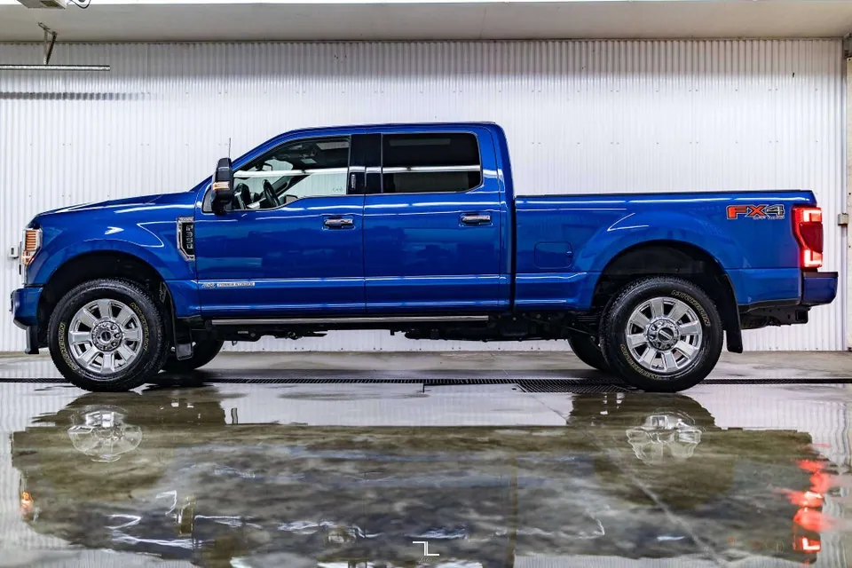 Ford F350 2022 photo 2
