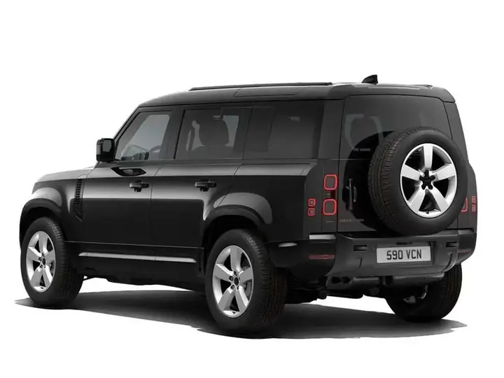 Land Rover Defender 110 photo 3