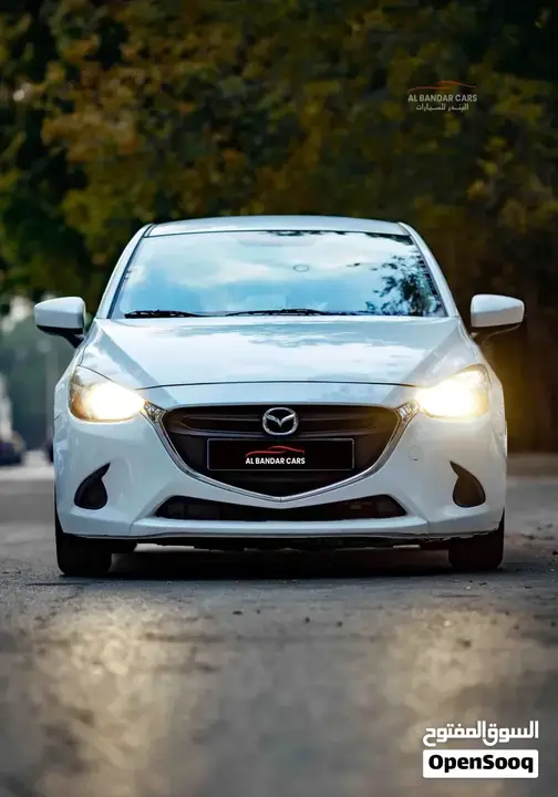 Mazda 2 2016 photo 2