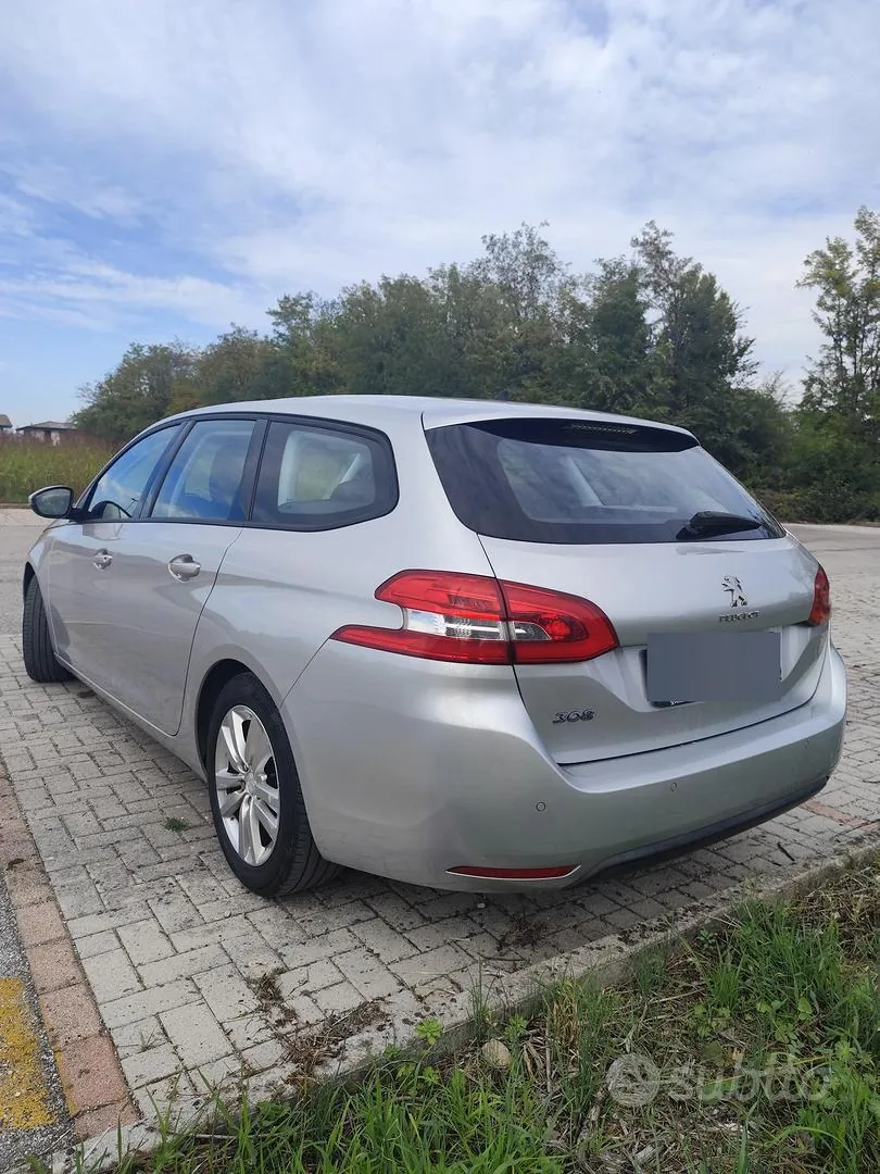 Peugeot 308 2014 photo 4