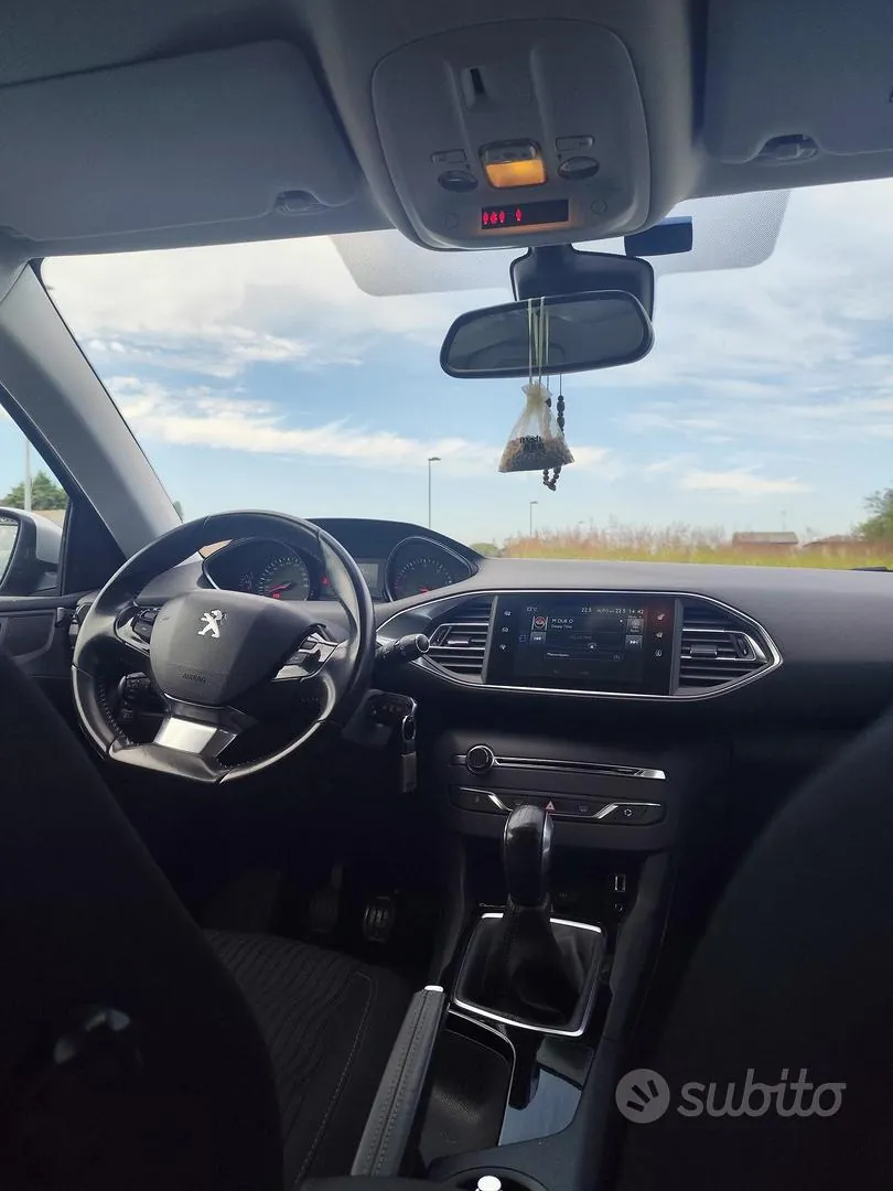 Peugeot 308 2014 photo 5
