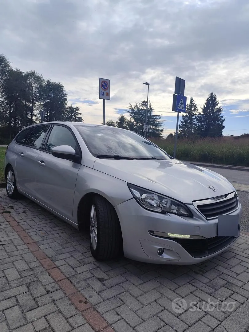 Peugeot 308 2014 photo 2