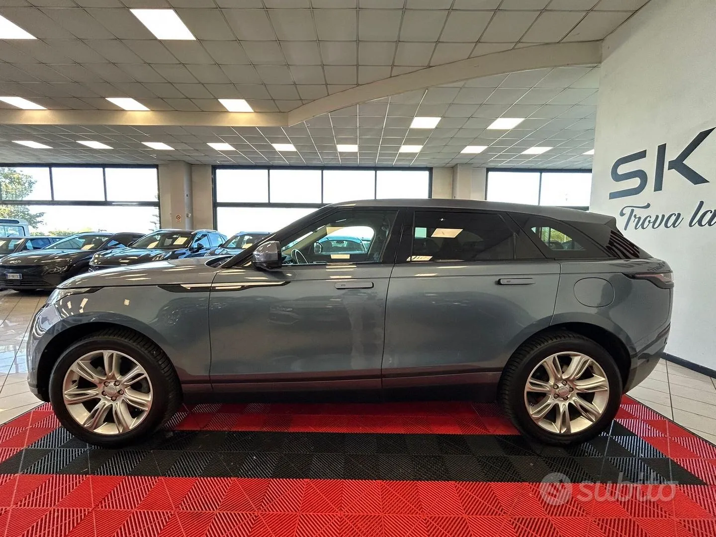 Land Rover Range Rover Velar 2021 photo 5
