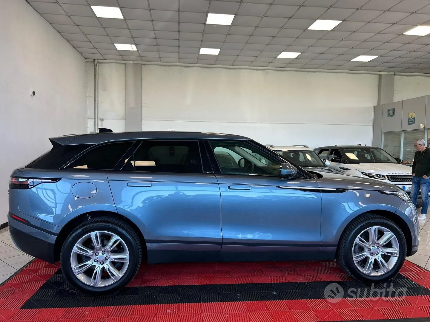Land Rover Range Rover Velar 2021 photo 4