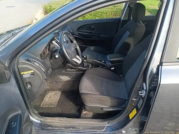 Kia Ceed 2011 photo 3