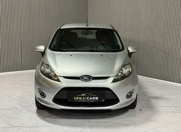 Ford Fiesta 2012 photo 2
