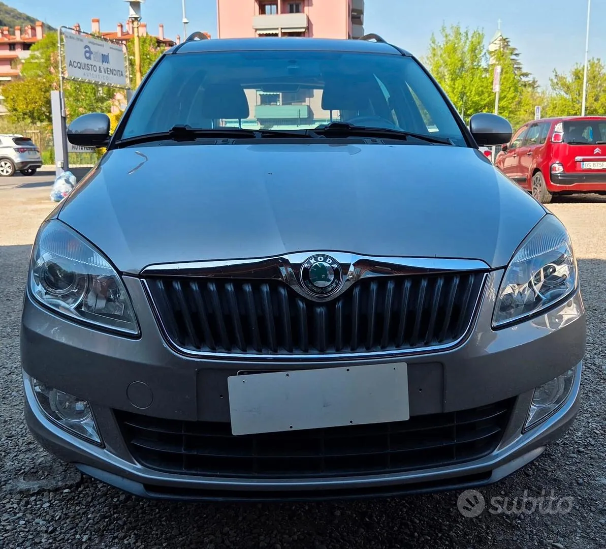 Skoda Roomster 2012 photo 2