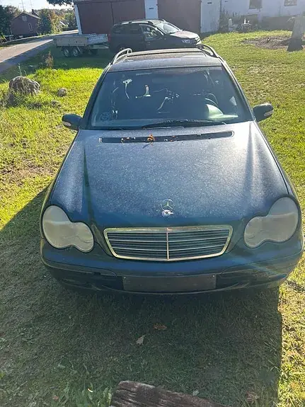 Mercedes-Benz C 220