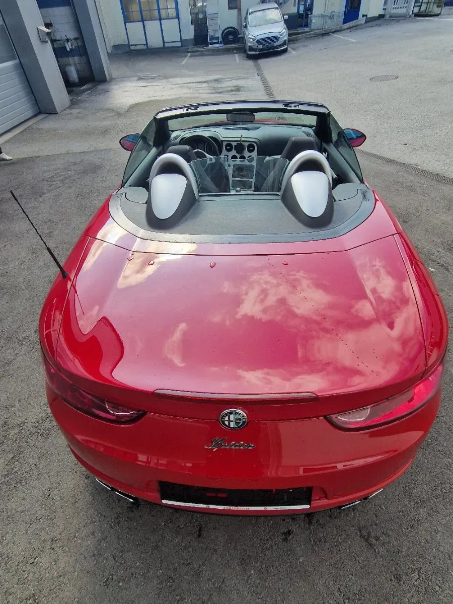 Alfa Romeo Spider 2006 photo 2