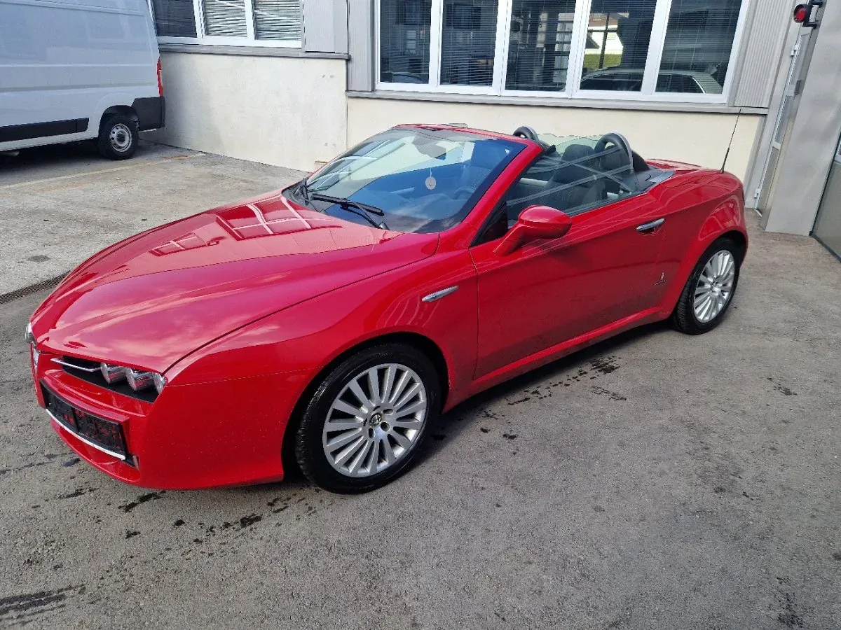Alfa Romeo Spider 2006 photo 3