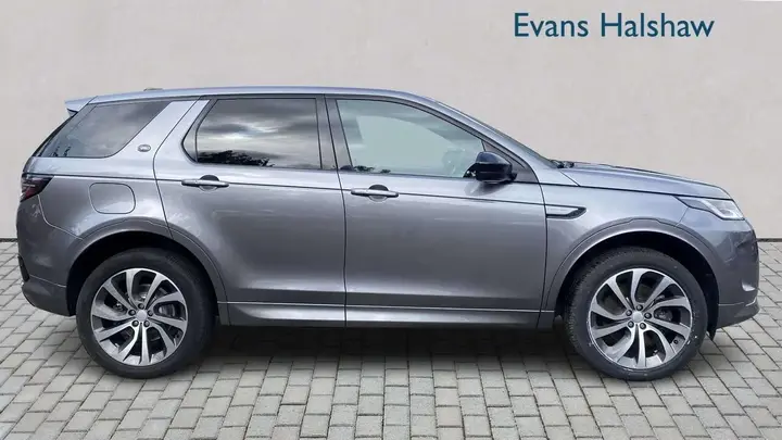 Land Rover Discovery Sport 2023 photo 3