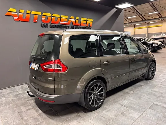 Ford Galaxy 2011 photo 2
