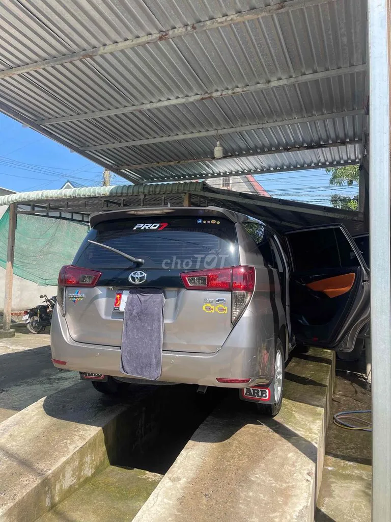 Toyota Innova 2017 photo 2