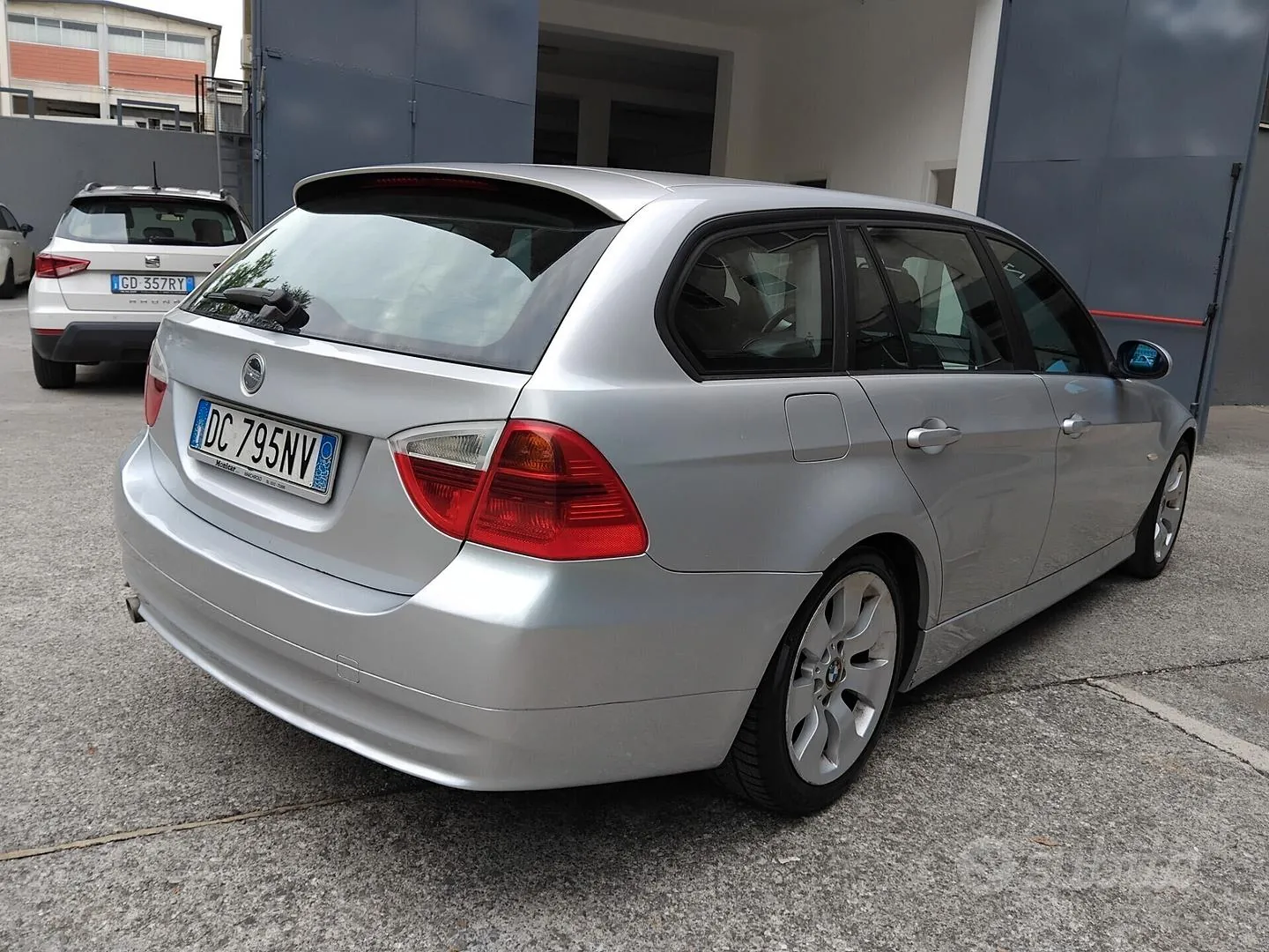 BMW 320