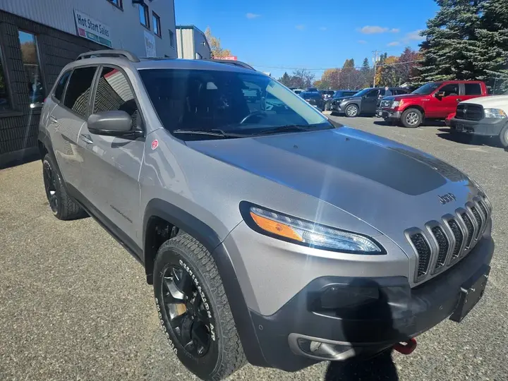 Jeep Cherokee 2018 photo 2