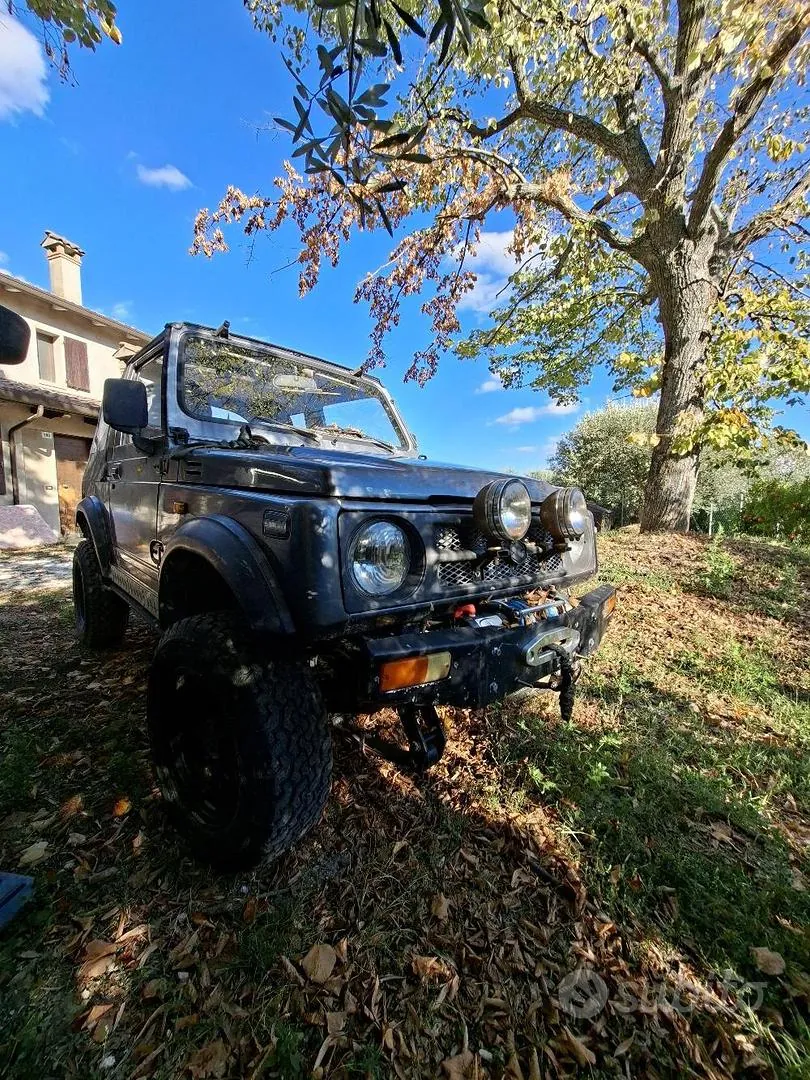 Suzuki Samurai
