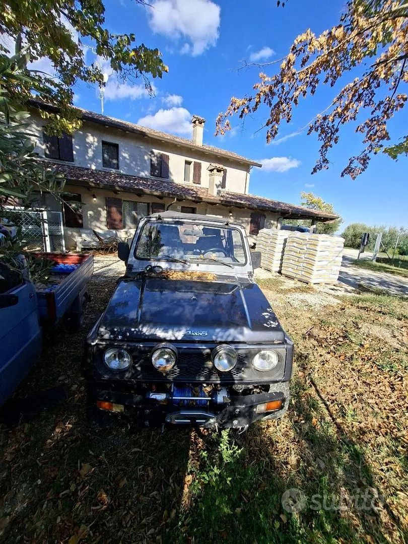 Suzuki Samurai 1991 photo 3