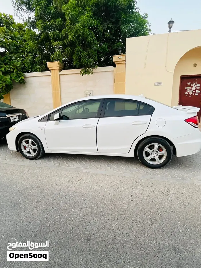 Honda Civic 2014 photo 2