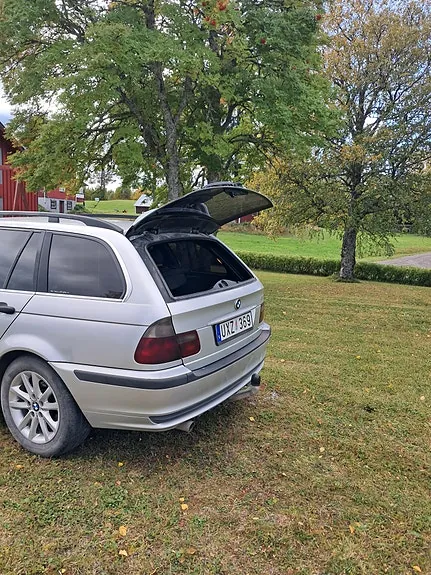 BMW 318I 2004 photo 4