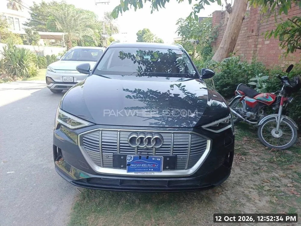 Audi E-Tron