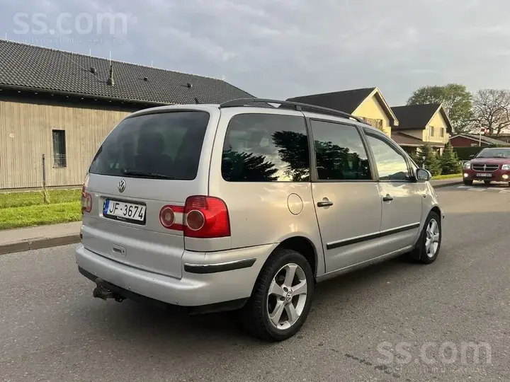 Volkswagen Sharan 2005 photo 5
