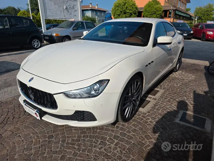 Maserati Ghibli 2015 photo 2