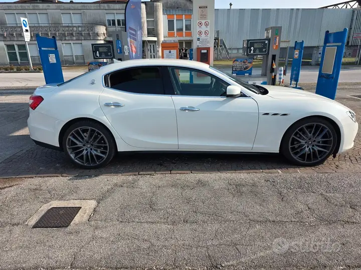 Maserati Ghibli 2015 photo 3