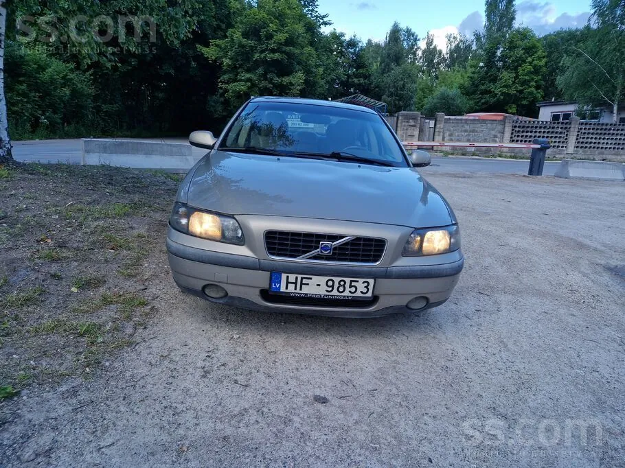 Volvo S60 2002 photo 2