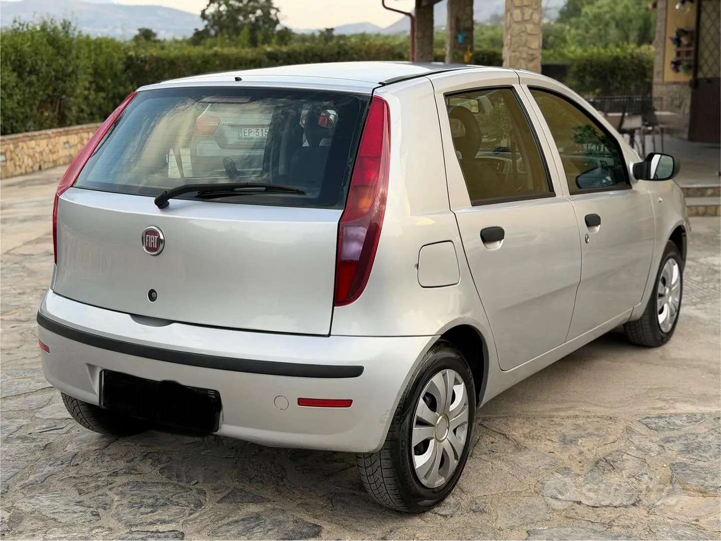 Fiat Punto 2010 photo 5