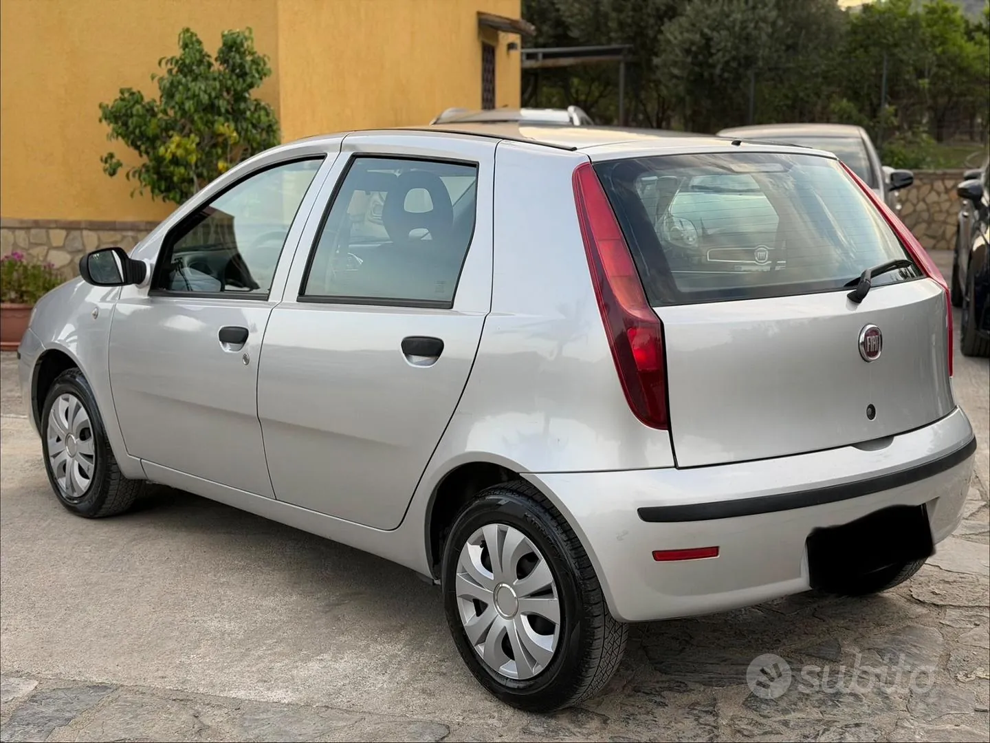 Fiat Punto 2010 photo 3